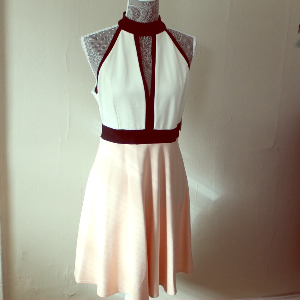 MYSTIC Colorblock Keyhole Skater Dress - NWT Large